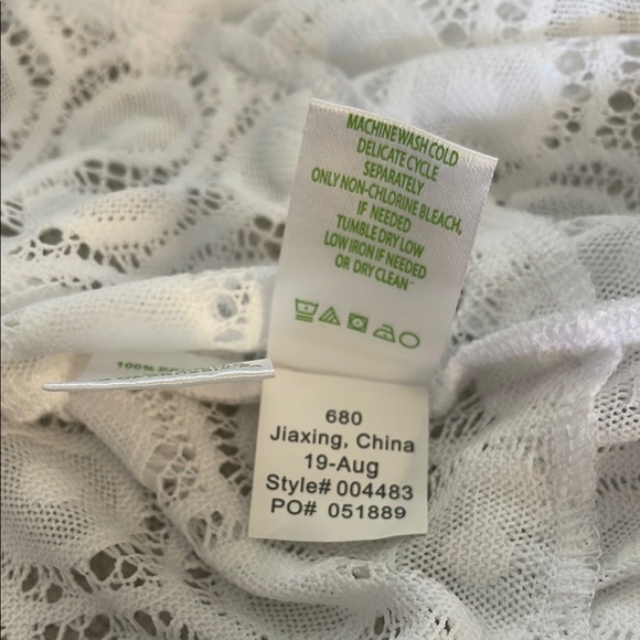 Lilly Pulitzer White Eyelet Lace Dress Size M - Swim Cover Up - Picture 6 of 7